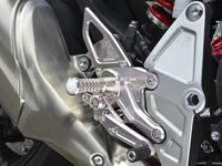 ホンダ CB1000R フットパーツ