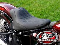 ホンダ VTX1800 シート マスタング