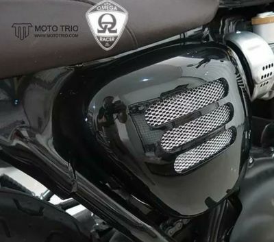 トライアンフ ボンネビル サイドカバー