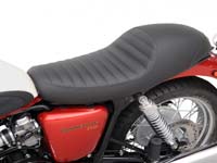 トライアンフ ボンネビル/Thruxton/Scrumbler シート サドルマン