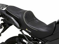 カワサキ ヴェルシス1000 シート