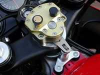 ホンダ CBR600F/600RR ステアリングダンパー