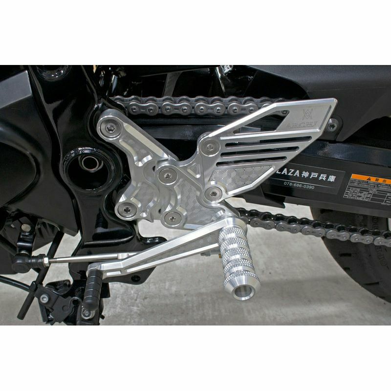 カワサキ Z900RS フットパーツ