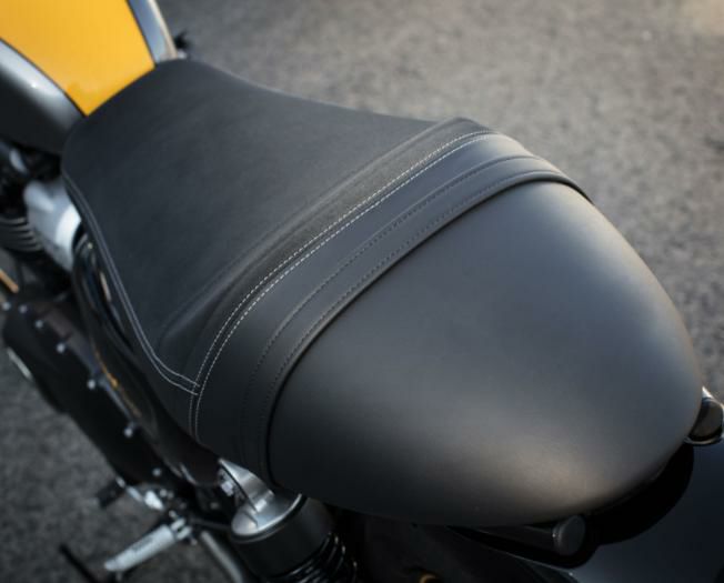 Triumph ストリートカップ シート