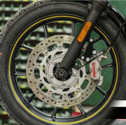 Triumph ストリートカップ ブレーキ