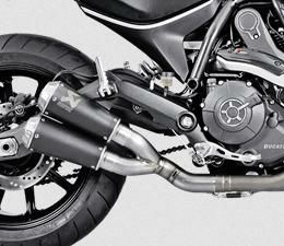 【美品】アクラポビッチ　スリップオンマフラー　ドゥカティ　スクランブラー DUCATI スクランブラー マフラー（AKRAPOVIC）のおすすめ人気