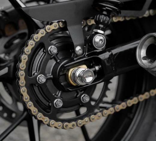 トライアンフ Thruxton（スラクストン）/R リアスタンド ボルト