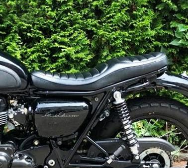 W400, W650, W800 カフェ シート（ショート） オールブラック オメガ 