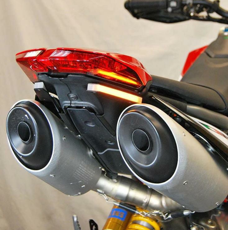 ドゥカティ ハイパーモタード 専用ライト＆ウインカー