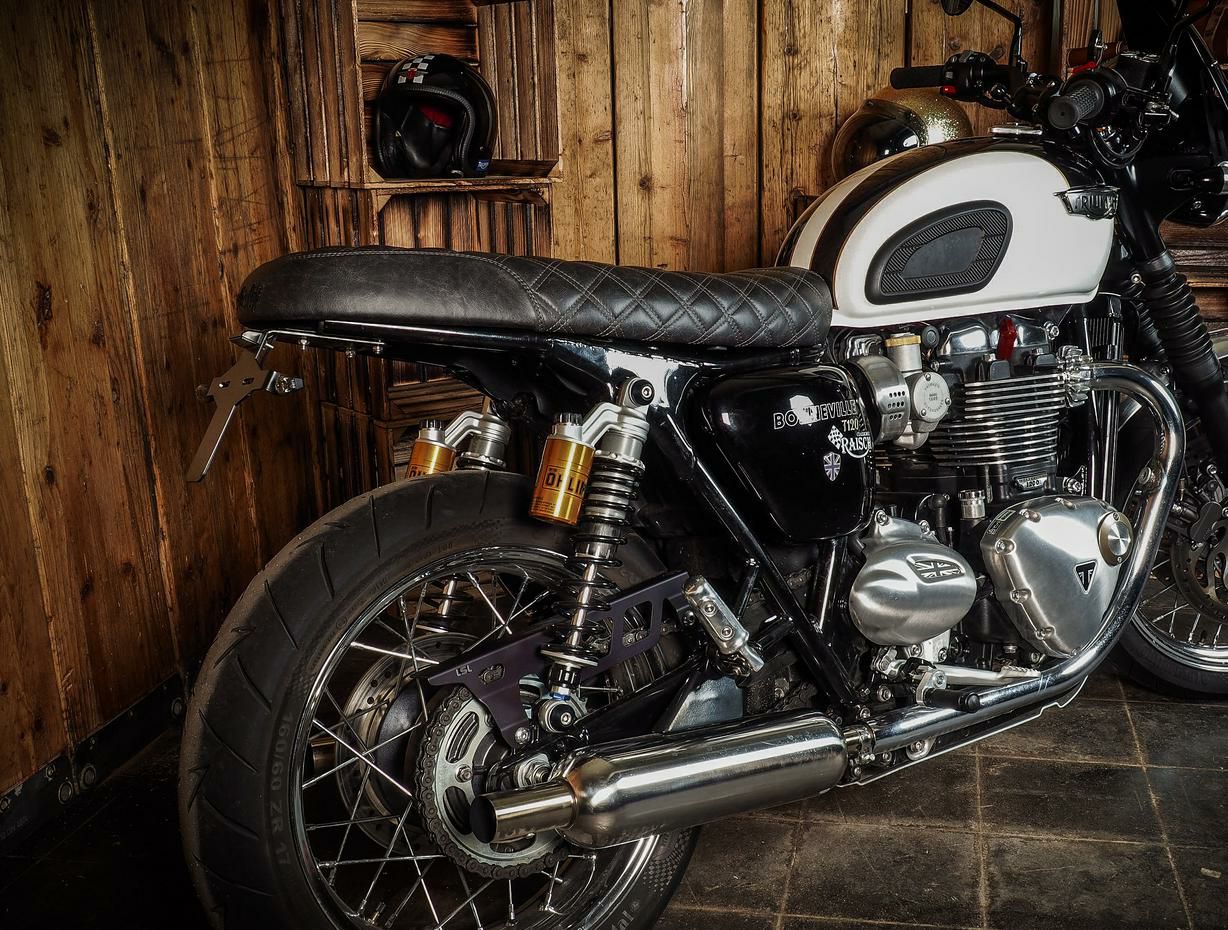 トライアンフ (Street Twin)ストリートツイン|シート|モトパーツ(MOTO 