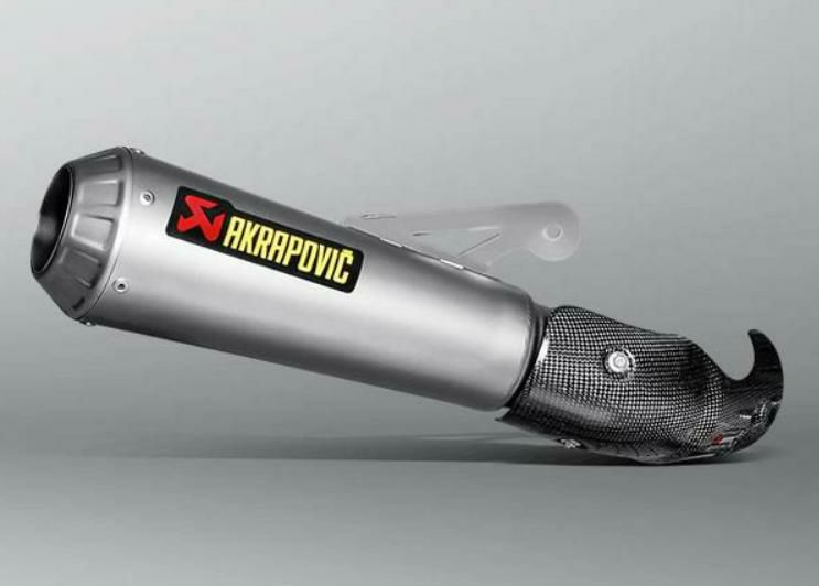 Akrapovic (アクラポヴィッチ)