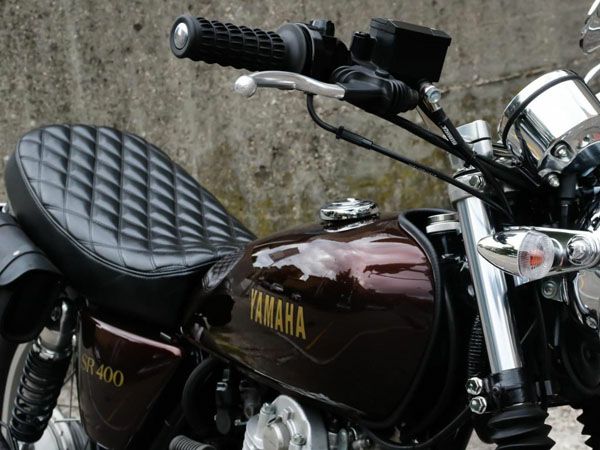 SR500 外し純正シート 油っこい SR400にも