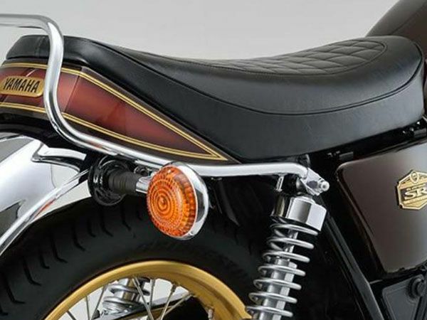 ヤマハ SR400 SR500 シート デイトナ