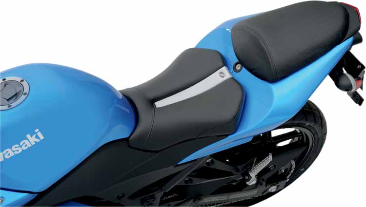 Saddlemen バイクシート 黒 同梱不可」BP x Saddlemen Custom Step Up Seat 96-03Dyna – BP