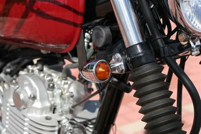 デイトナ SR400 ウィンカー ステーあります ウインカーステーベース SR400/500（'78～'08）、SR400（'10