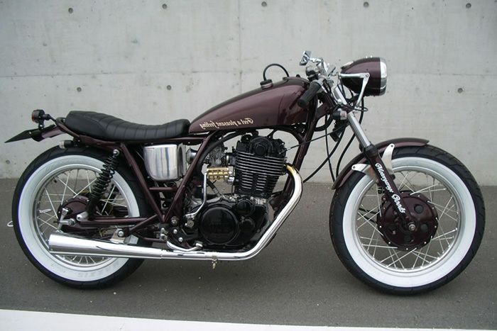 グッズ(GOODS) キングシート　ブラック/ブラック SR400/500-02
