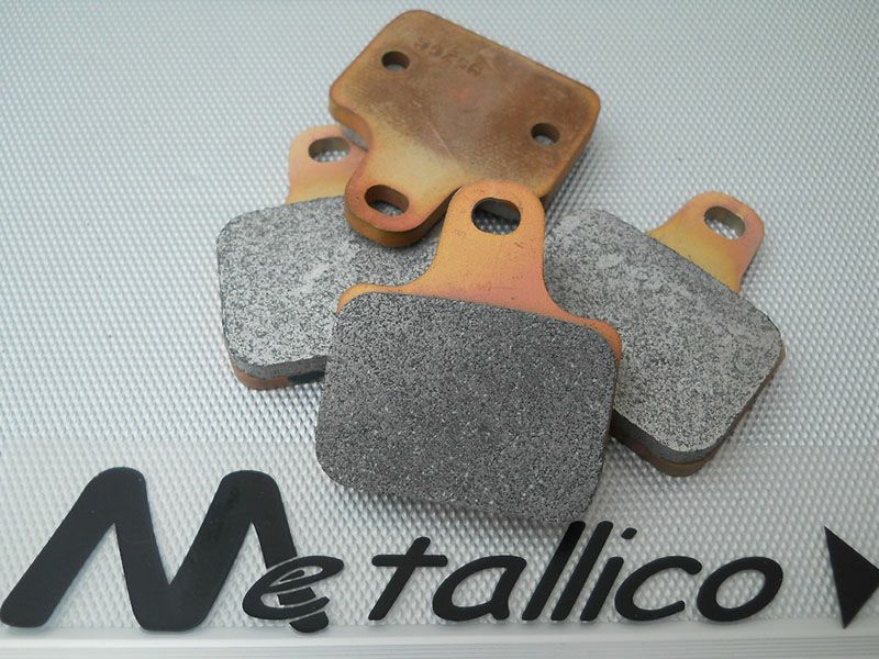 メタリカ(Metallico) フロント ブレーキパッド SPEC03 ブレンボφ34 ﾋﾟｽﾄﾝx4PAD用-03