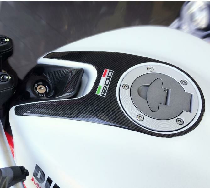 Ducati タンクパッド DIAVEL1200 ディアベル No.02