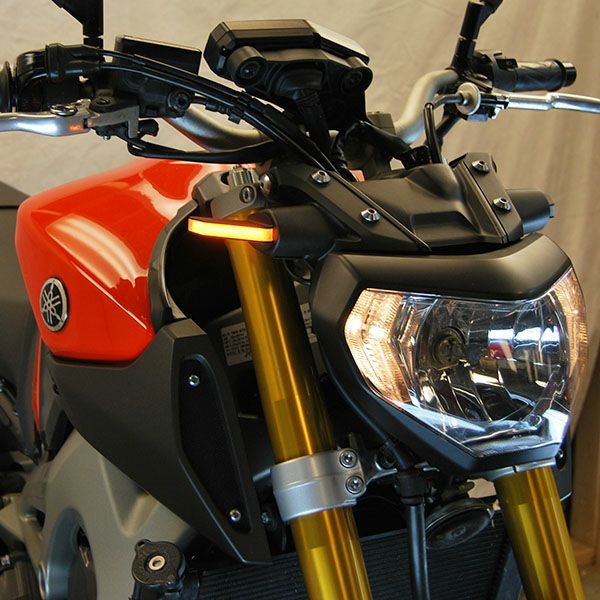 NewRageCycles LEDフロントウィンカー FZ-09 14-16 | バイクカスタム 