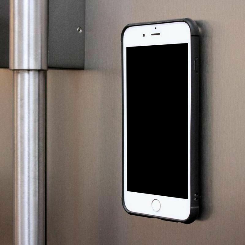304621P：ロックフォーム i-Phone 8/7/6 Plus クリスタルケース カーボンブラック-02