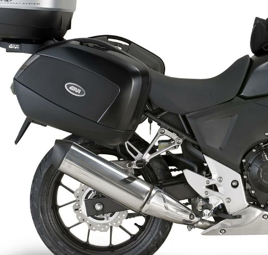 美品GIVI うつっ E22 ブラック パニアケース 2個セット 