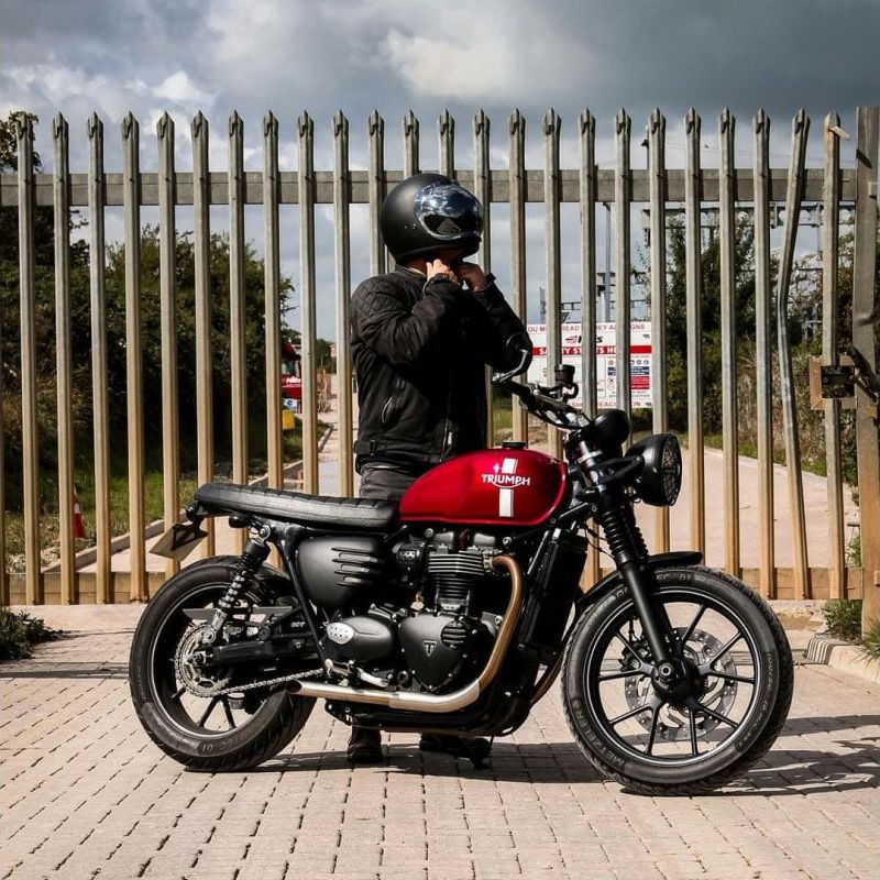 Motone リブデザイン サイドカバー マットブラック Street Twin 