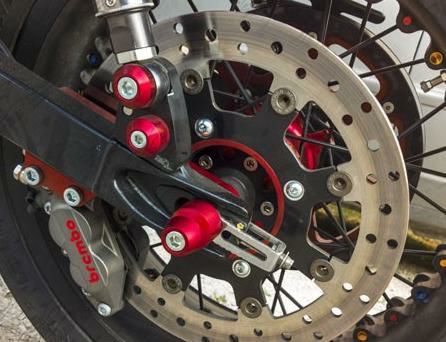 Free Spirits Brembo リアキャリパー(チタン) ディスクローター アップグレードキット-01