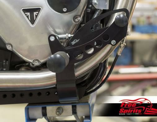 brembo ブレーキキャリパー & ディスクセット　トライアンフボンネビル あすつく brembo STYLEMA ラジアル モノブロック 4P ブレーキ
