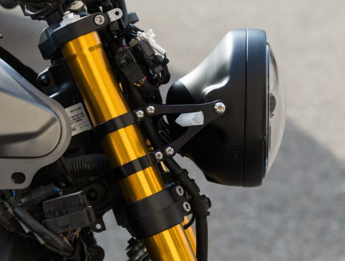 MT-09/FZ-09/XSR900 アルミ ヘッドライトステー ブラック MOTODEMIC | バイクカスタムパーツ専門店 モトパーツ(MOTO  PARTS)