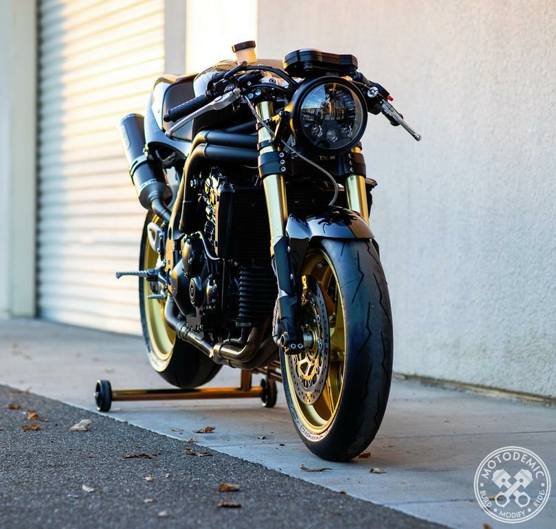 MOTODEMIC EVO-S LED ヘッドライト Speed Triple 05-10 グラファイト-03