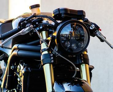 MOTODEMIC Adaptive LED ヘッドライト Speed Triple 16-17 ブラック-01