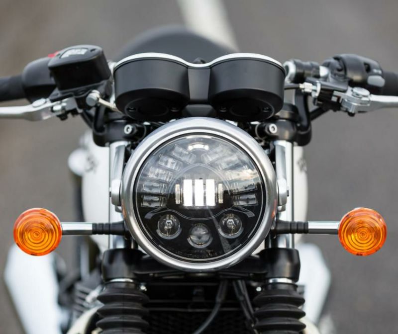 MOTODEMIC Adaptive LEDヘッドライト ブラック Triumph Bonneville T100 T120 2016～-03