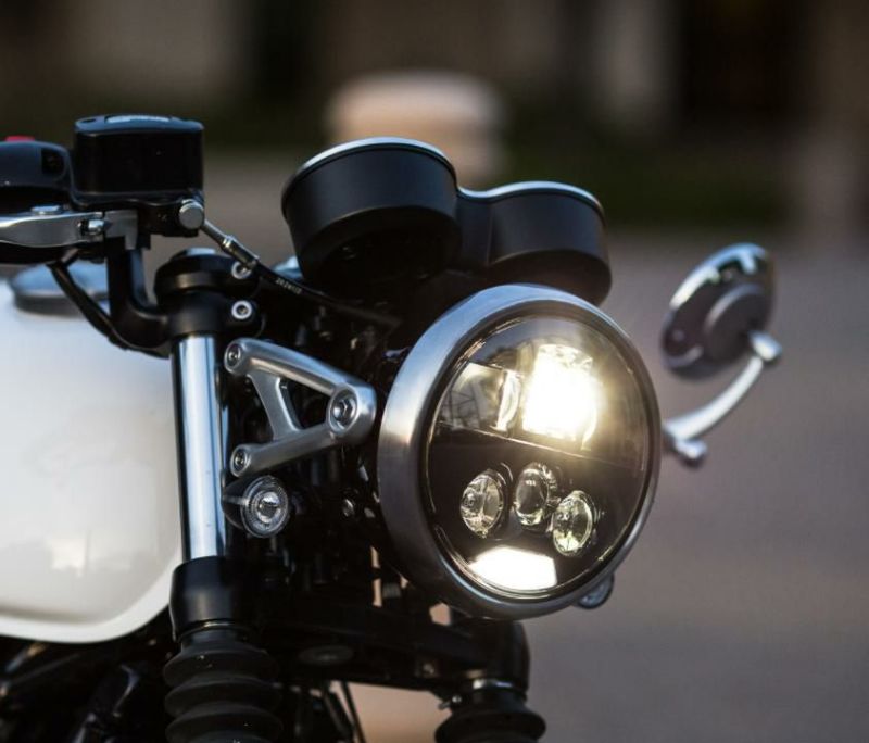 MOTODEMIC LED ヘッドライト EVOスタンダード グラファイト Triumph Bonneville T100 T120 2016～-04