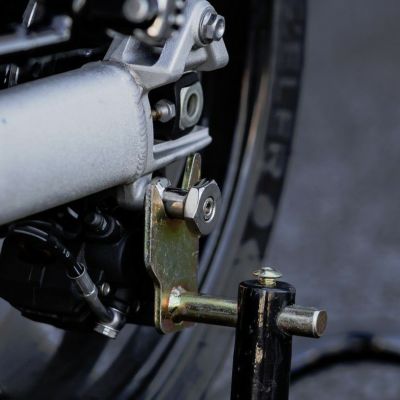 スピードツイン1200 スクランブラー1200 ボバー スラクストン スピードマスター メンテナンススタンドフックボルト シルバー Motone