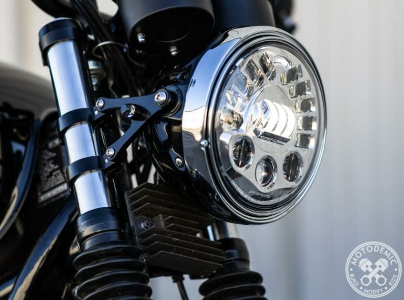 MOTODEMIC Adaptive LED ヘッドライト クローム Triumph Street Scrambler-01