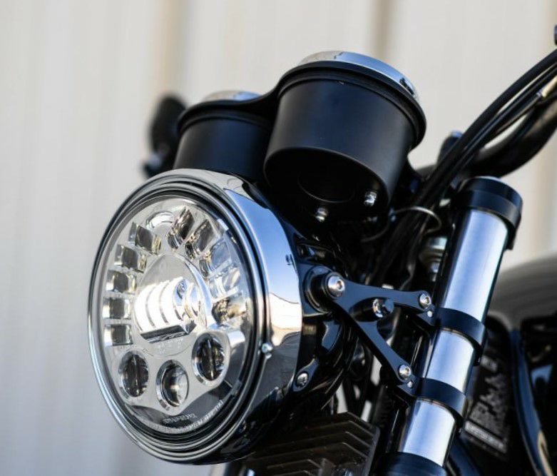 MOTODEMIC Adaptive LED 7インチ ヘッドライト クローム Triumph Bobber BLACK-01