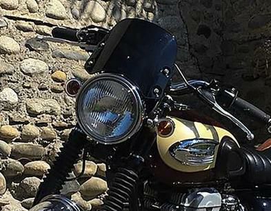 経典 -18 W650/W800 スクリーン ウインドシールド Piranha DART | PARTS) モトパーツ(MOTO バイクカスタムパーツ専門店 セキュリティ・セーフティ