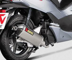 Akrapovic (アクラポヴィッチ) スリップオンマフラー・チタン・PCX125/150・14-16-01