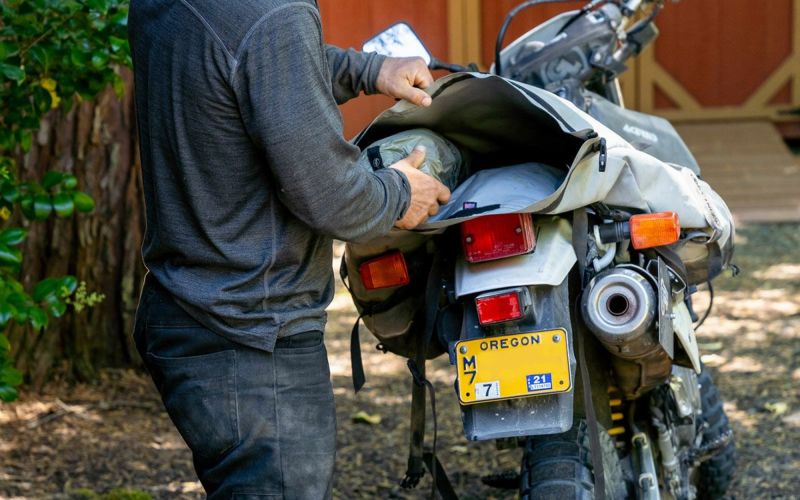 Giant loop coyote discount saddlebag