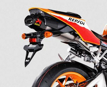 Akrapovic (アクラポヴィッチ) スリップオンマフラー・EC規格・カーボン・CBR600RR・13-18 | バイクカスタムパーツ専門店  モトパーツ(MOTO PARTS)