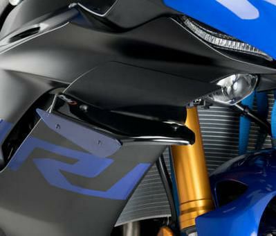 STOMPGRIP トラクションパッド (タンク)キット YZF-R6 03-05(ブラック