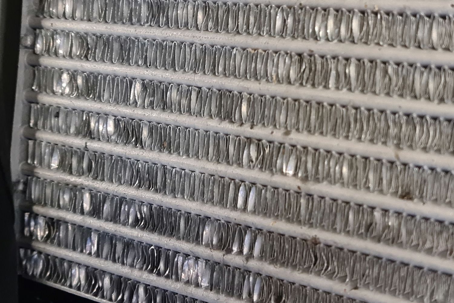 ワンダーリッヒ・ラジエーターガード・BMW S1000XR・S1000RR-04