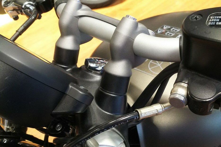 KIJIMA キジマ 20mm ハンドルライザー トライアンフ T100/T120 