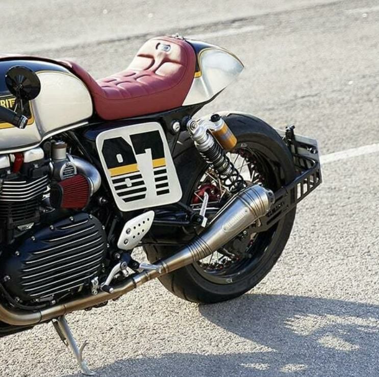 Tamarit タマリット Thor スリップオンマフラー トライアンフ Thruxton/R 1200-02