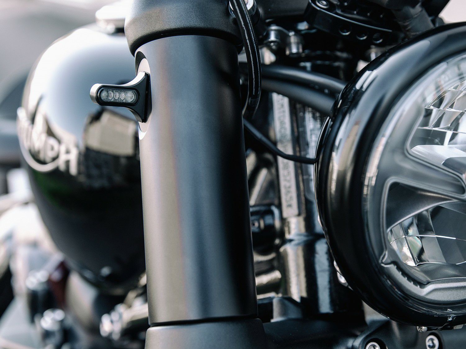 Wunderkind フォークカバー&ウインカーキット トライアンフ ボバー/ブラック 17-21-02