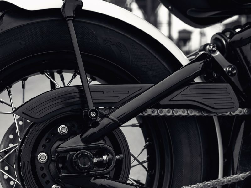 Wunderkind チェーンガード カバー トライアンフ ボバー/ブラック 17