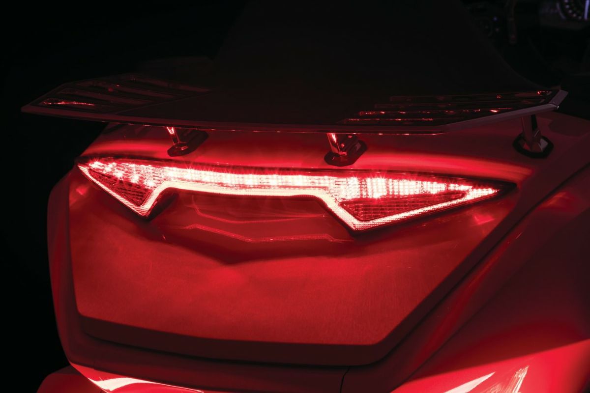 クリアキン Omni トランク LEDテールライト バー ホンダ ゴールドウイング Tour-03