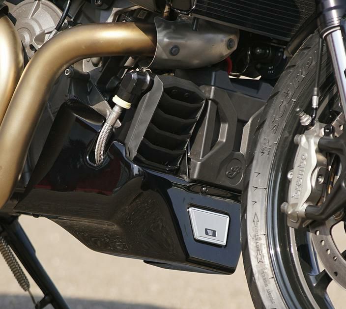 インディアンFTR1200カーボン 純正アクラポヴィッチサイレンサー 