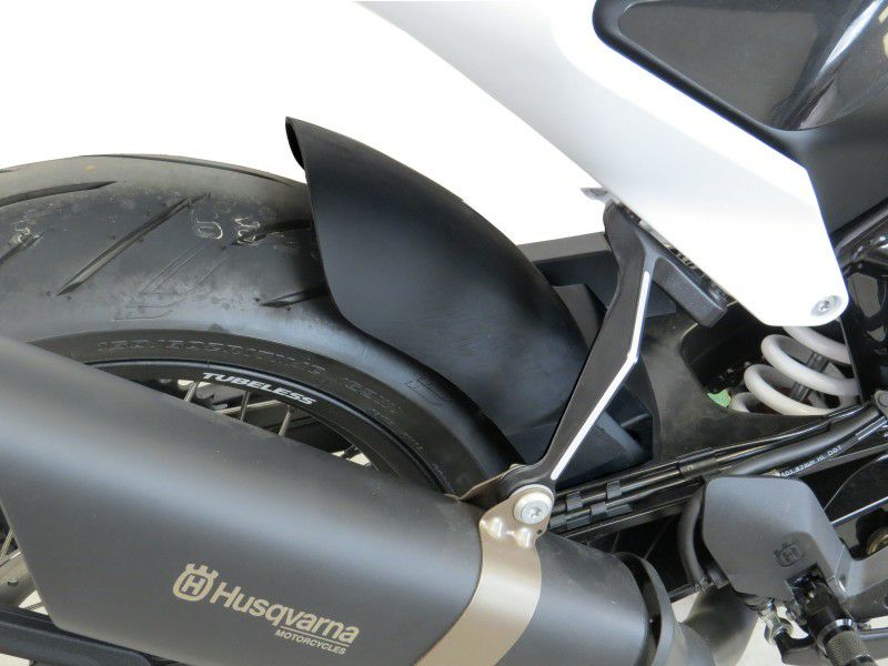 POWERBRONZE リア フェンダー マットブラック HUGGER ハスクバーナ スヴァルトピレン701, ヴィットピレン701-02