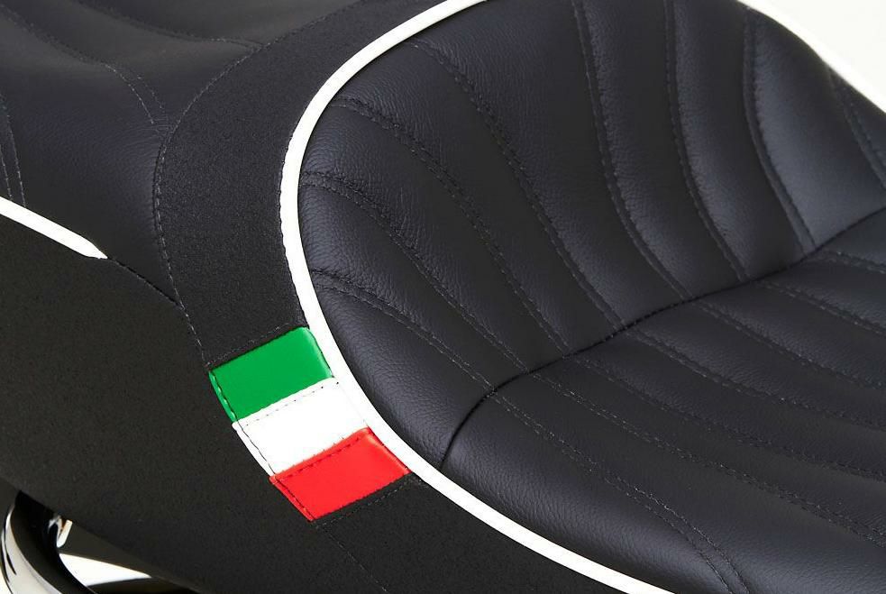 Corbin ガンファイター レディーサドル シート MOTOGUZZI(モトグッツィ) V7 Special, Stone & Scrambler 13-16-12